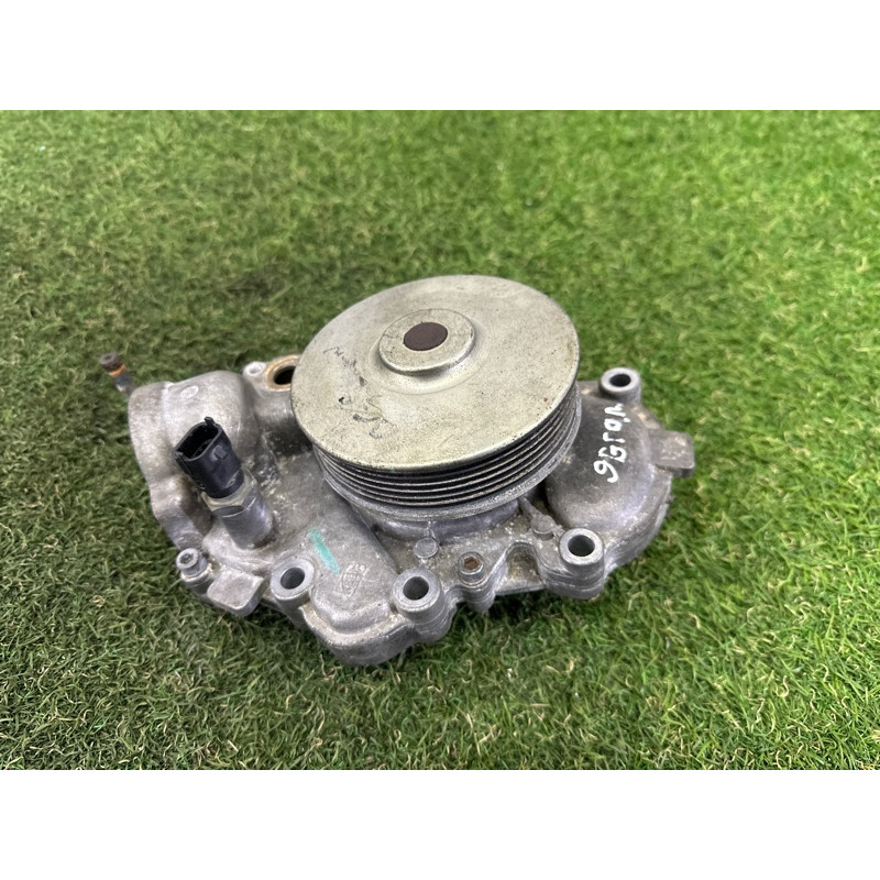 Помпа (система охлаждения) Jeep Grand Cherokee WK2 2014 3.0 Diesel 68211202AA