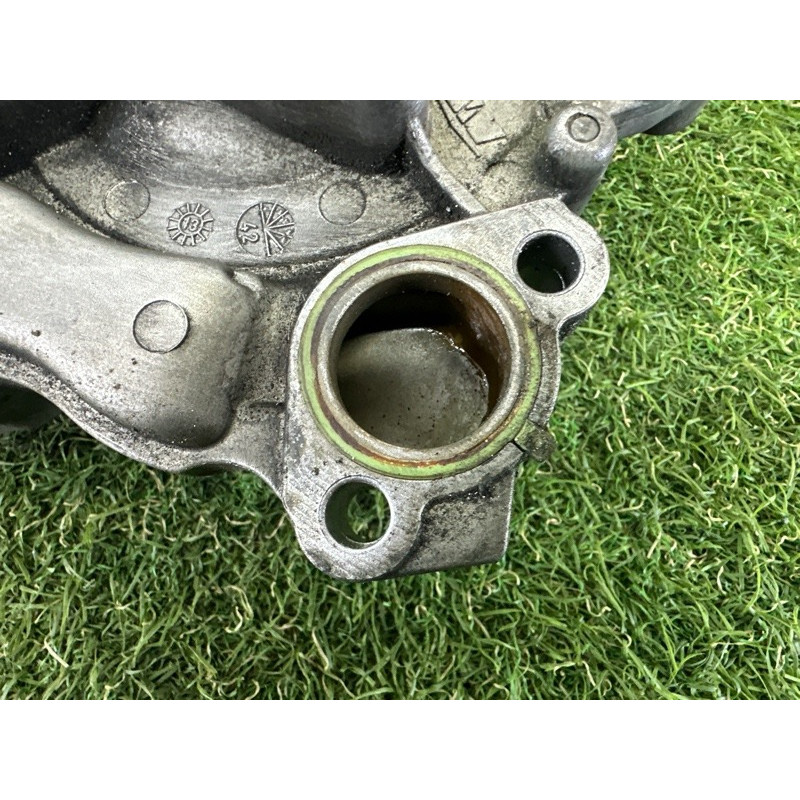 Помпа (система охлаждения) Jeep Grand Cherokee WK2 2014 3.0 Diesel 68211202AA