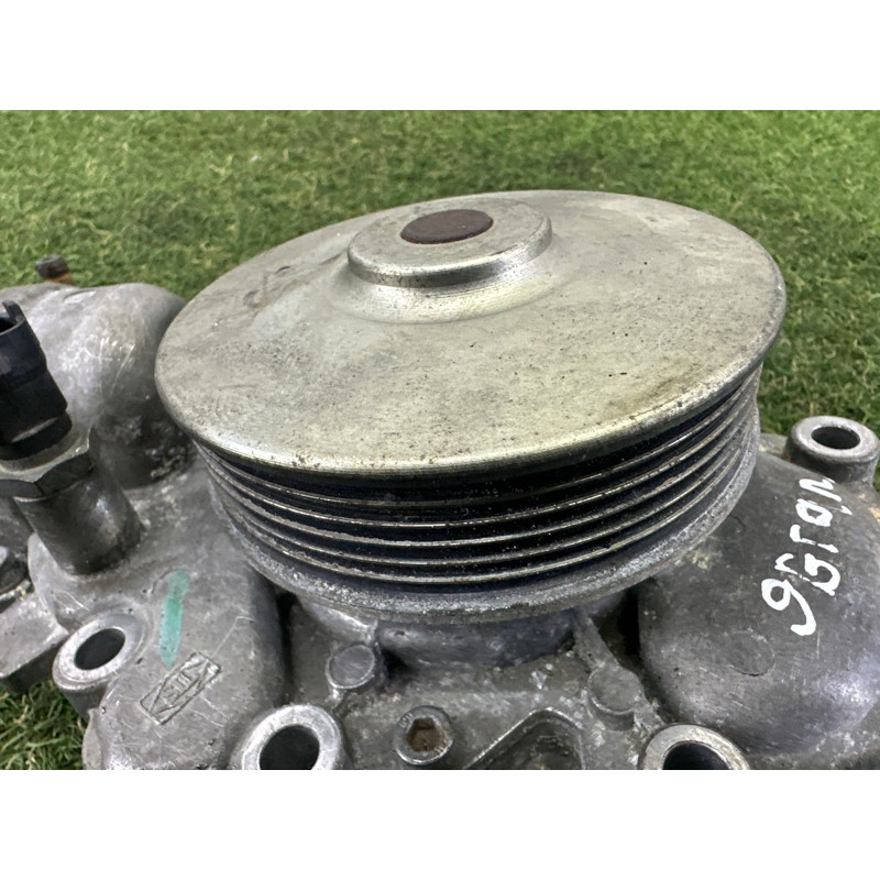 Помпа (система охлаждения) Jeep Grand Cherokee WK2 2014 3.0 Diesel 68211202AA