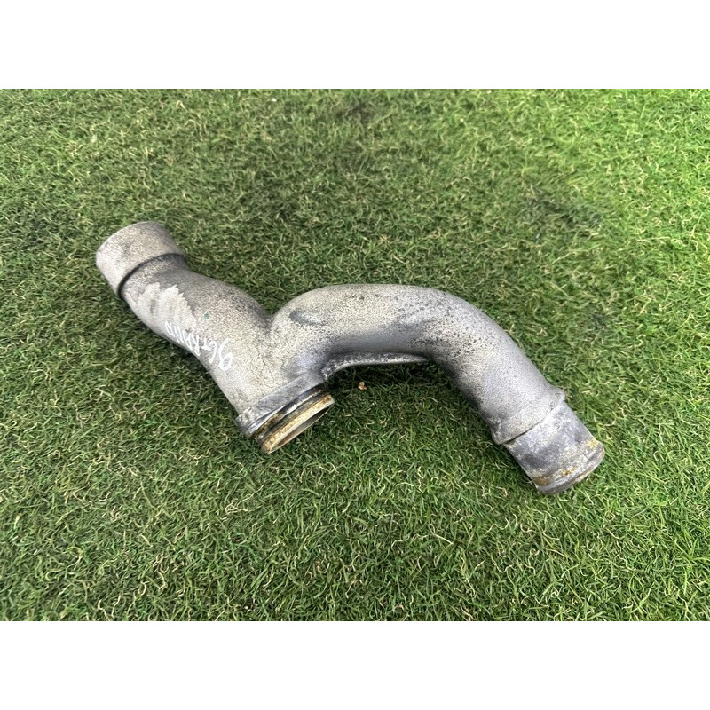 Трубка системы охлаждения (система охлаждения) Jeep Grand Cherokee WK2 2014 3.0 Diesel 68211185AA