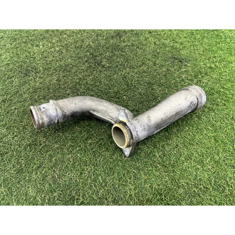 Трубка системы охлаждения (система охлаждения) Jeep Grand Cherokee WK2 2014 3.0 Diesel 68211185AA