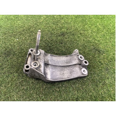 Кронштейн генератора