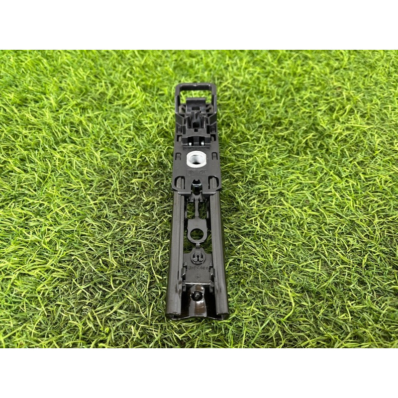 Кронштейн ремня безопасности (салон) Mercedes-Benz EQB 350 X243 2022 A0008606806