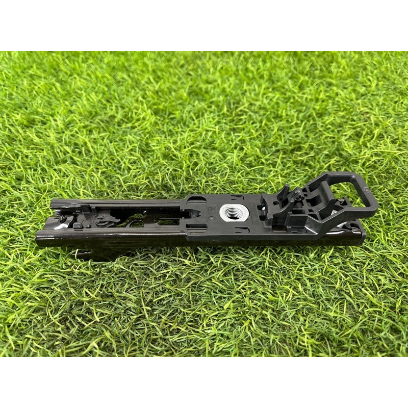 Кронштейн ремня безопасности (салон) Mercedes-Benz EQB 350 X243 2022 A0008606806