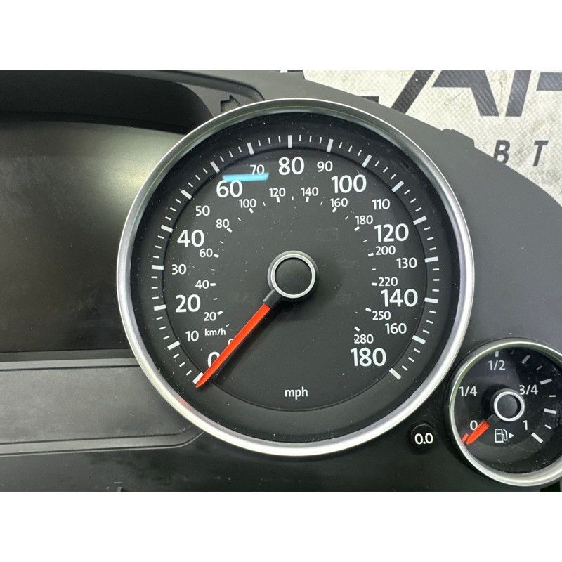Панель приборов (салон) Volkswagen Touareg NF 2013 3.0 Hybrid 7P6920981G