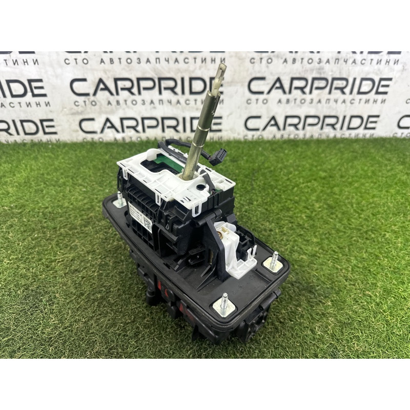 Селектор АКПП (трансмиссия) AUDI Q5 8R 2012 3.2 8K1713105B