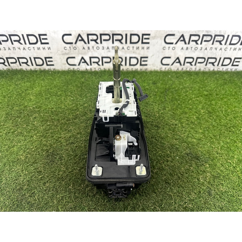 Селектор АКПП (трансмиссия) AUDI Q5 8R 2012 3.2 8K1713105B