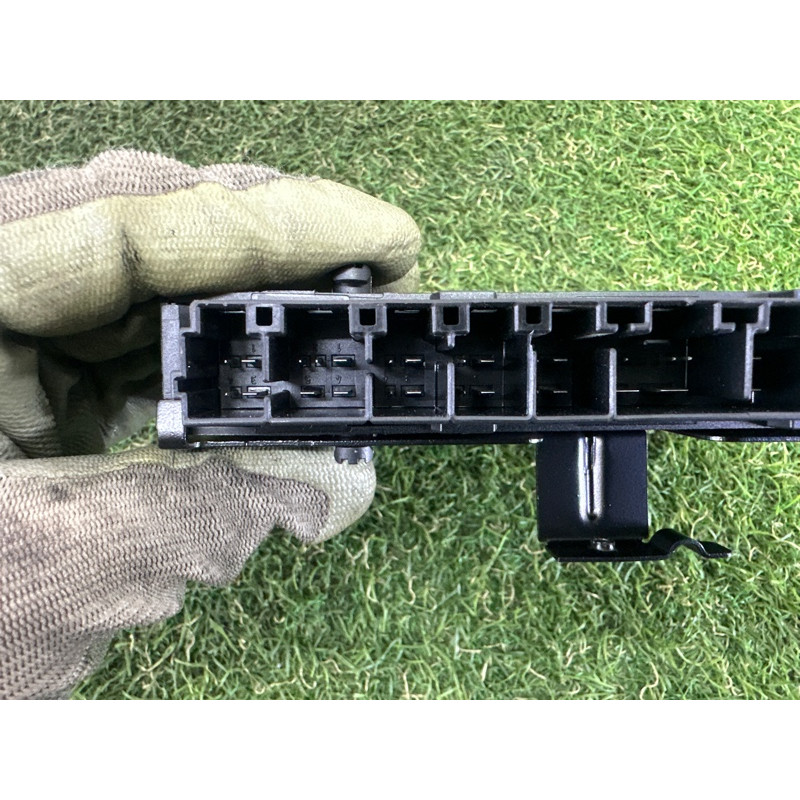 Блок управления сиденьем (электрика / блоки управления) BMW 3-series E90 2010 3.0 N54 61359196936