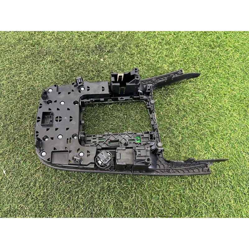 Панель управления мультимедиа (электрика / блоки управления) AUDI Q5 8R 2012 3.2 8T0919609GWFX