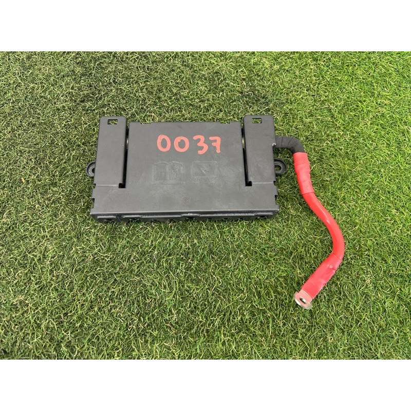 Блок предохранителей (электрика) LAND ROVER Range Rover L405 2016 5.0 LR073323