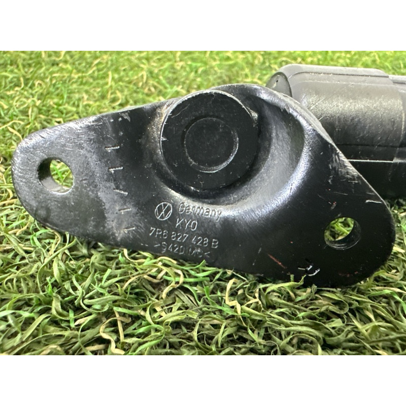 Привод двери багажника (электрика) Volkswagen Touareg NF 2011 3.6 7P6827851FIIT