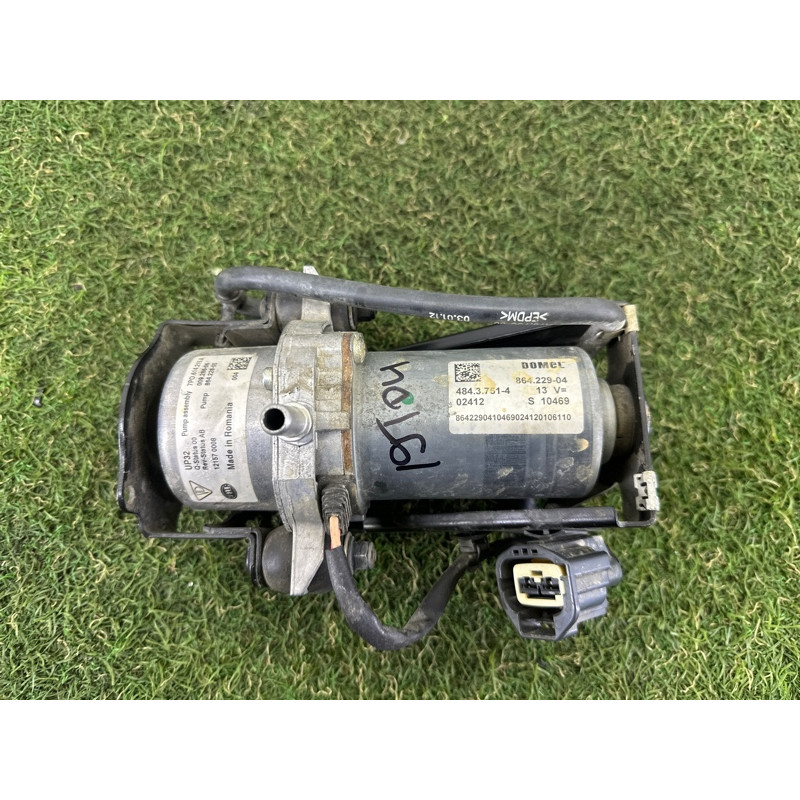 Вакуумний насос (гальмівна система) Volkswagen Touareg NF 2013 3.0 Hybrid 7P0614215A