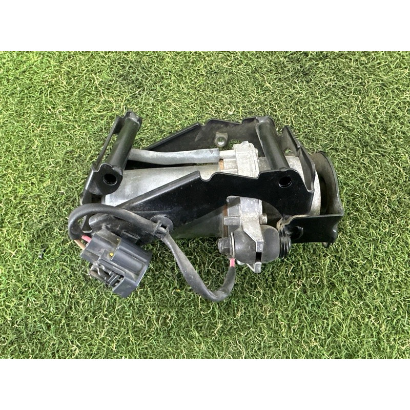 Вакуумний насос (гальмівна система) Volkswagen Touareg NF 2013 3.0 Hybrid 7P0614215A