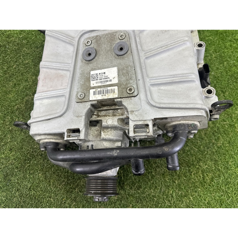 Компрессор ДВС (впускная система) Volkswagen Touareg NF 2013 3.0 Hybrid 06E145601AN