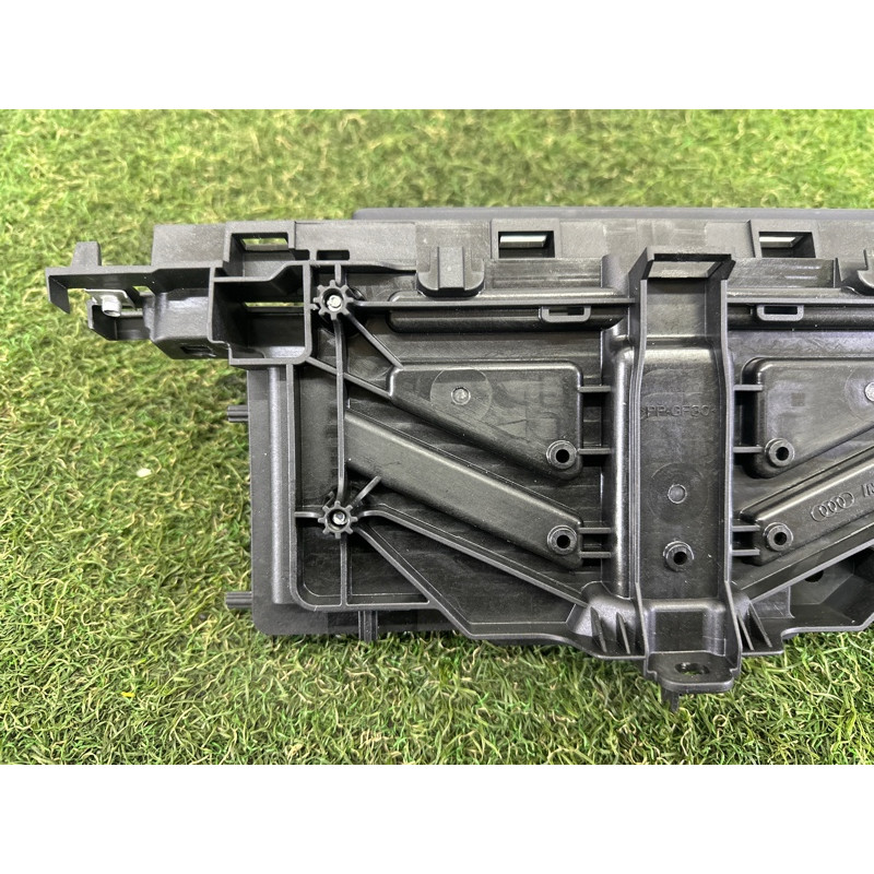 Монитор (электрика) AUDI A4 B9 2017 2.0 TFSI 8W1919604