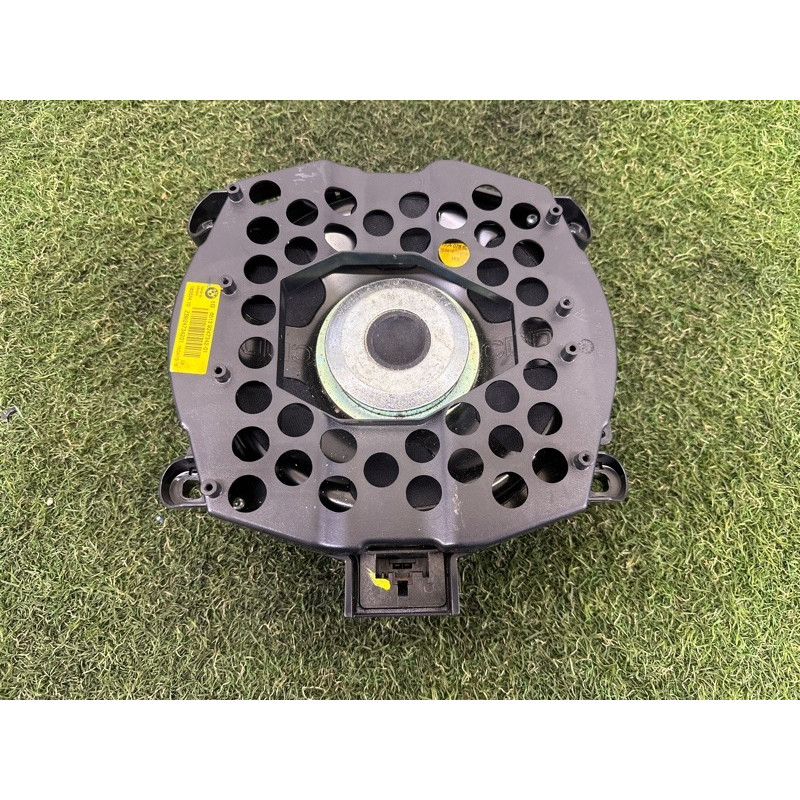 Сабвуфер (электрика) BMW X5 F15 2015 4.4 65139247342