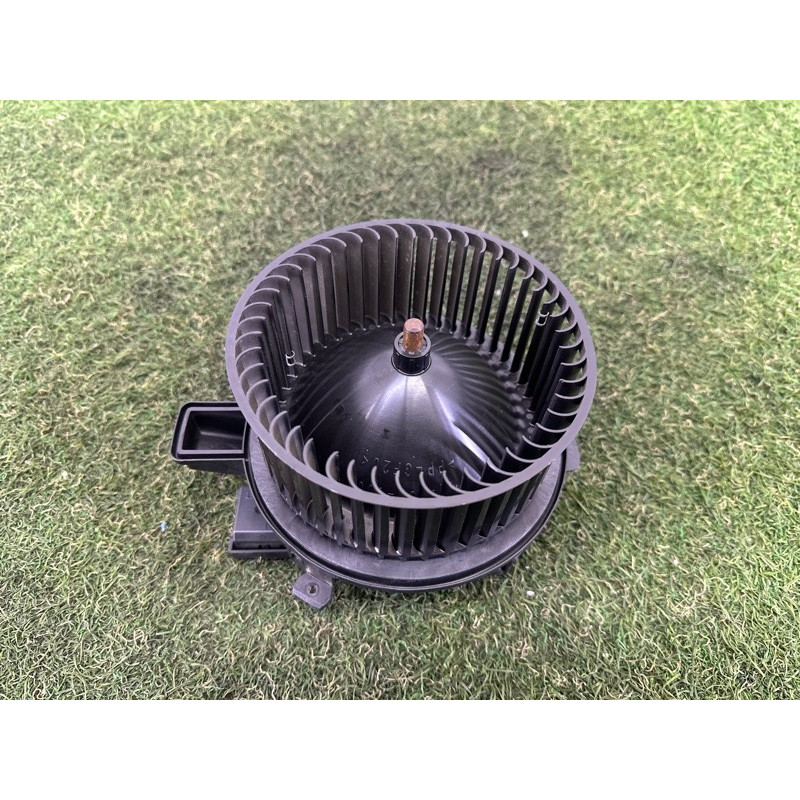 Мотор печки (отопление и кондиционирование) AUDI Q7 4M 2017 2.0 TFSI 4M1820021C