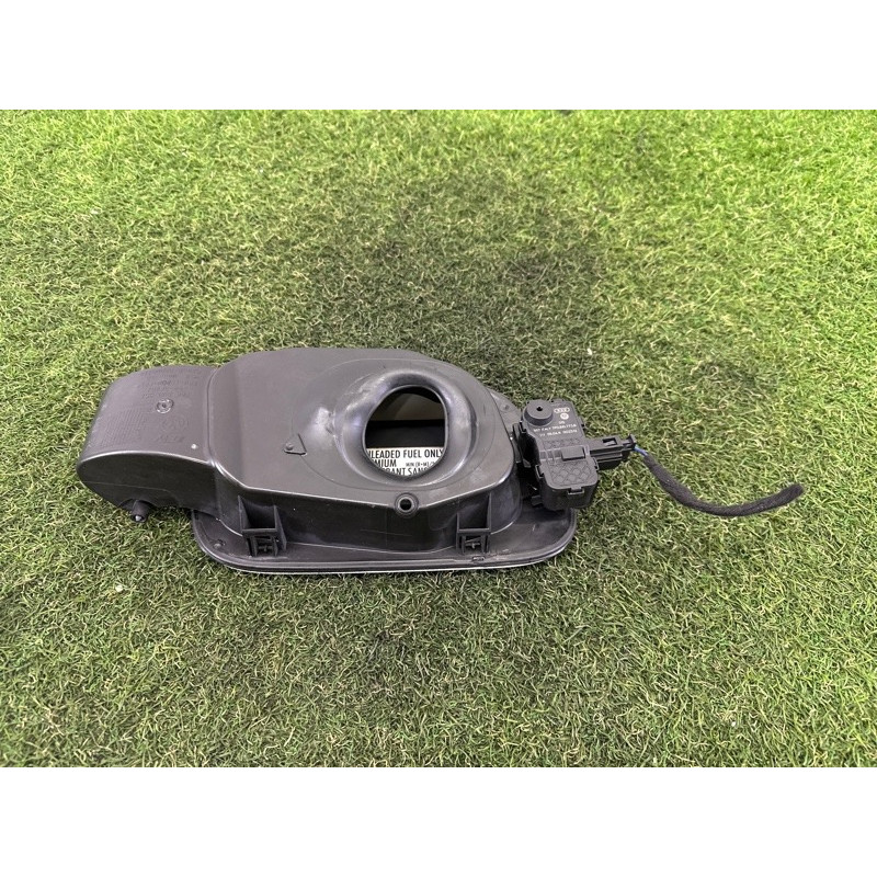 Кришка паливного бака (кузов і елементи) Volkswagen Touareg NF 2011 3.6 7P6809857A