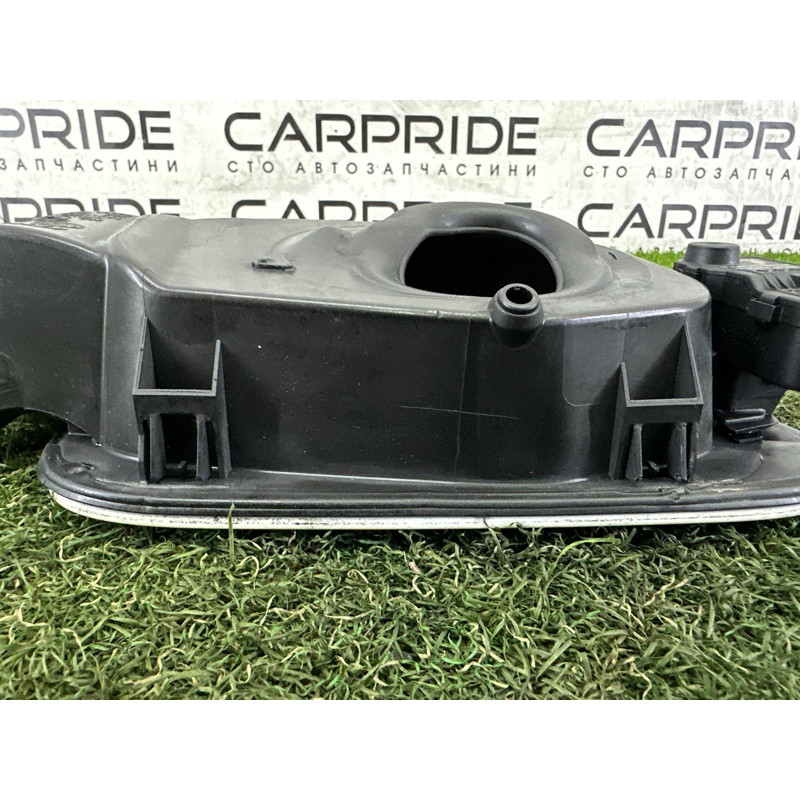Кришка паливного бака (кузов і елементи) Volkswagen Touareg NF 2011 3.6 7P6809857A
