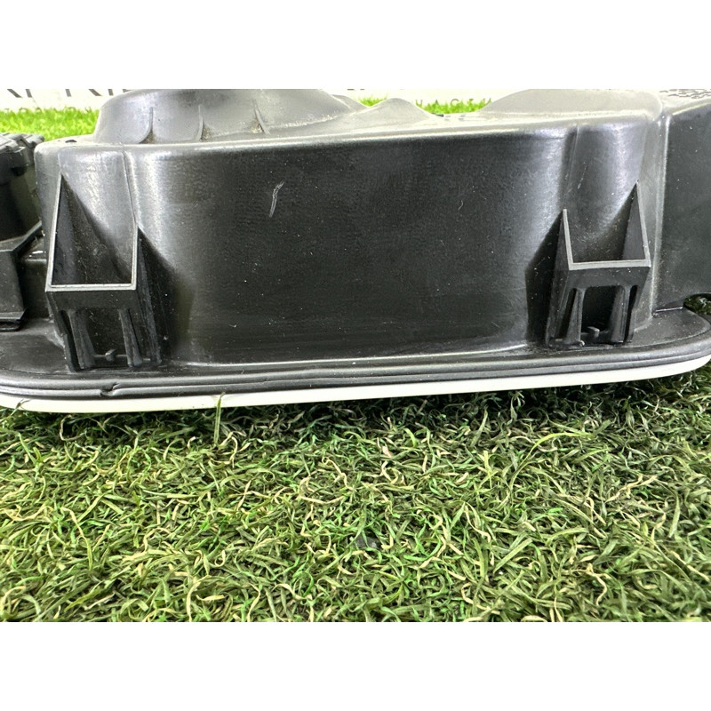 Кришка паливного бака (кузов і елементи) Volkswagen Touareg NF 2011 3.6 7P6809857A