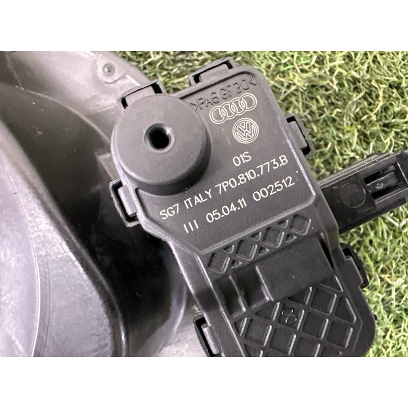 Кришка паливного бака (кузов і елементи) Volkswagen Touareg NF 2011 3.6 7P6809857A