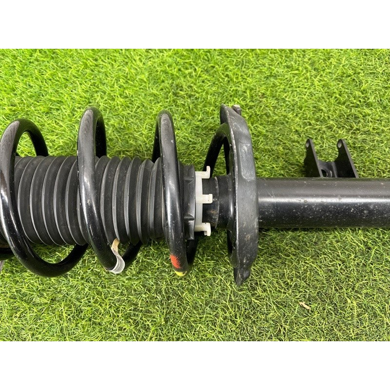 Амортизатор в сборе (подвеска) Mercedes-Benz EQB 350 X243 2022 A2433230200