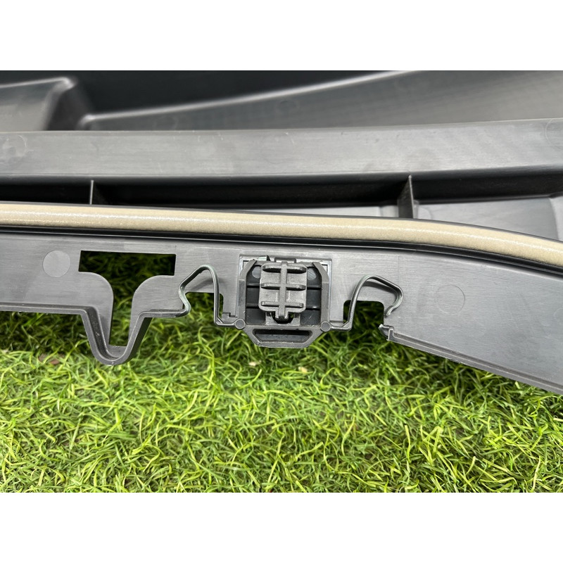 Жабо (кузов и элементы) Mercedes-Benz EQB 350 X243 2022 A2478302900