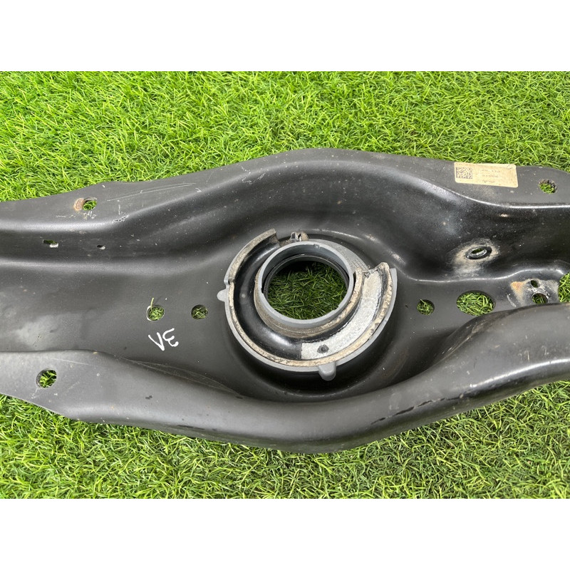 Рычаг подвески (подвеска) Mercedes-Benz EQB 350 X243 2022 A2433522700