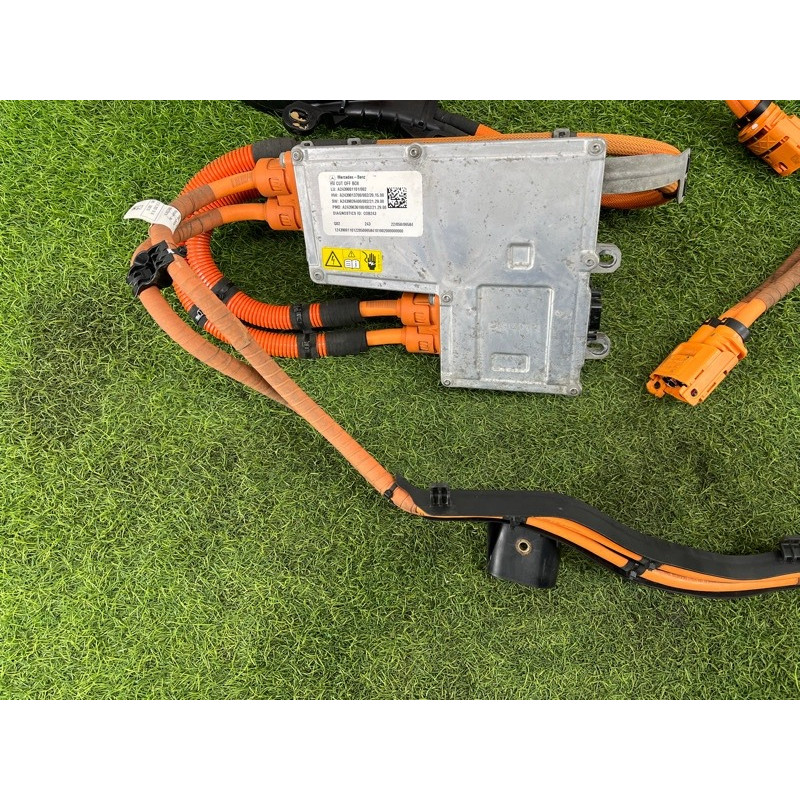 Распределительный блок высокого напряжения (электрика) Mercedes-Benz EQB 350 X243 2022 A2439003901