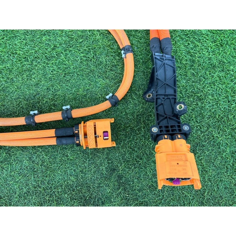 Кабель высоковольтный (электрика) Mercedes-Benz EQB 350 X243 2022 A2435403513