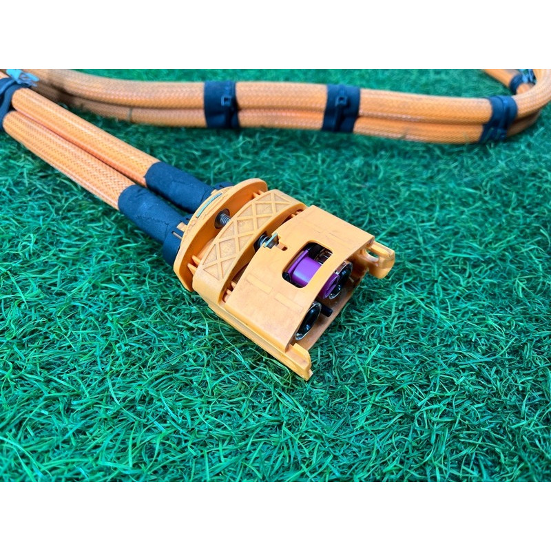 Кабель высоковольтный (электрика) Mercedes-Benz EQB 350 X243 2022 A2435403513