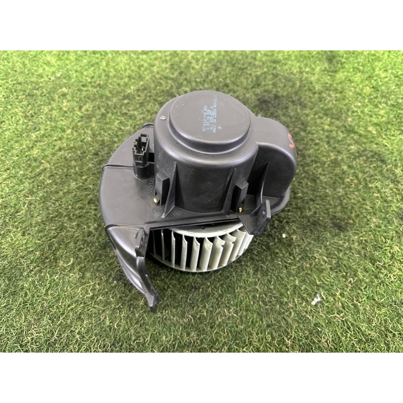 Мотор печки (отопление и кондиционирование) AUDI Q7 4L 2011 3.0 TFSi 4L1820021A