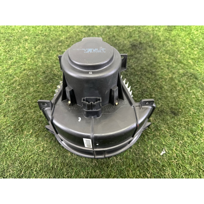 Мотор печки (отопление и кондиционирование) AUDI Q7 4L 2011 3.0 TFSi 4L1820021A