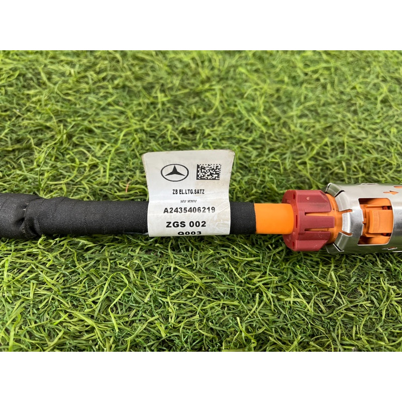 Кабель высоковольтный (электрика) Mercedes-Benz EQB 350 X243 2022 A2435406219