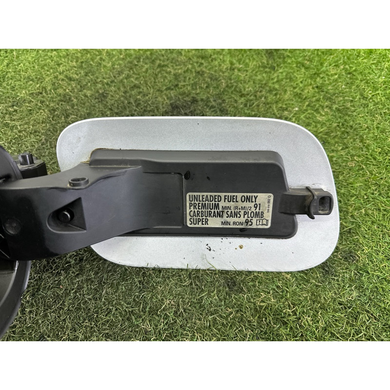Кришка паливного бака (кузов і елементи) Volkswagen Touareg NF 2013 3.6 7P6809857A