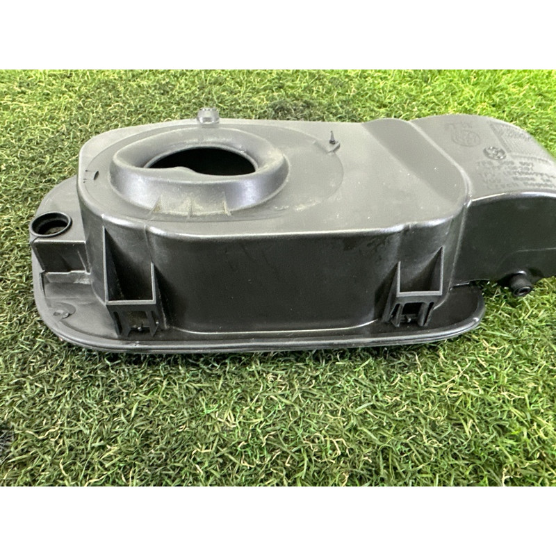 Кришка паливного бака (кузов і елементи) Volkswagen Touareg NF 2013 3.6 7P6809857A