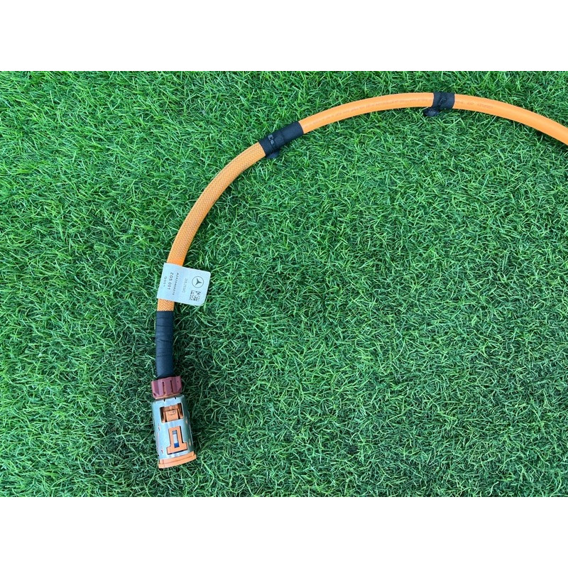 Кабель высоковольтный (электрика) Mercedes-Benz EQB 350 X243 2022 A2435408519