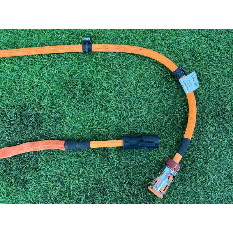 Кабель высоковольтный (электрика) Mercedes-Benz EQB 350 X243 2022 A2435409219