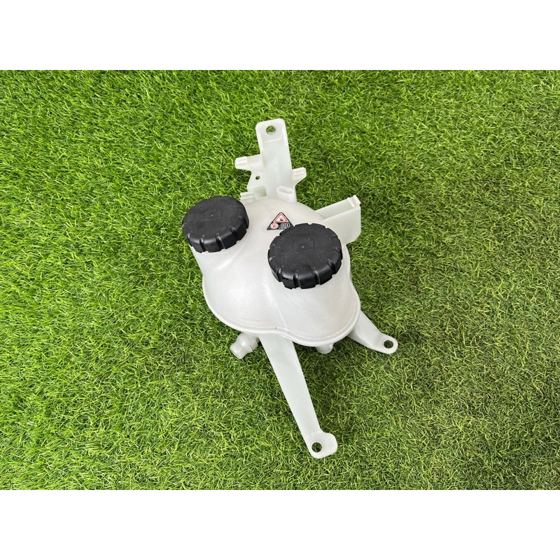 Бачок расширительный (система охлаждения) Mercedes-Benz EQB 350 X243 2022 A2435006000