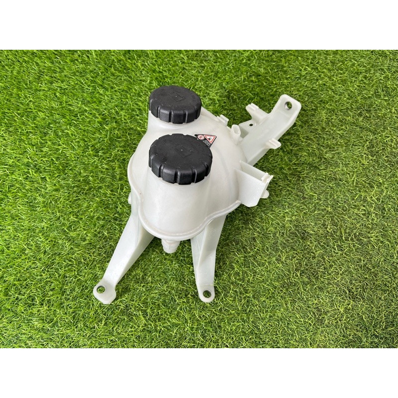 Бачок расширительный (система охлаждения) Mercedes-Benz EQB 350 X243 2022 A2435006000