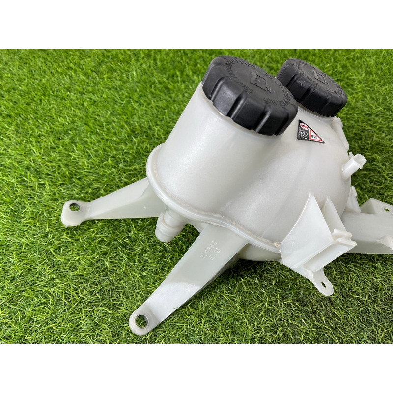 Бачок расширительный (система охлаждения) Mercedes-Benz EQB 350 X243 2022 A2435006000