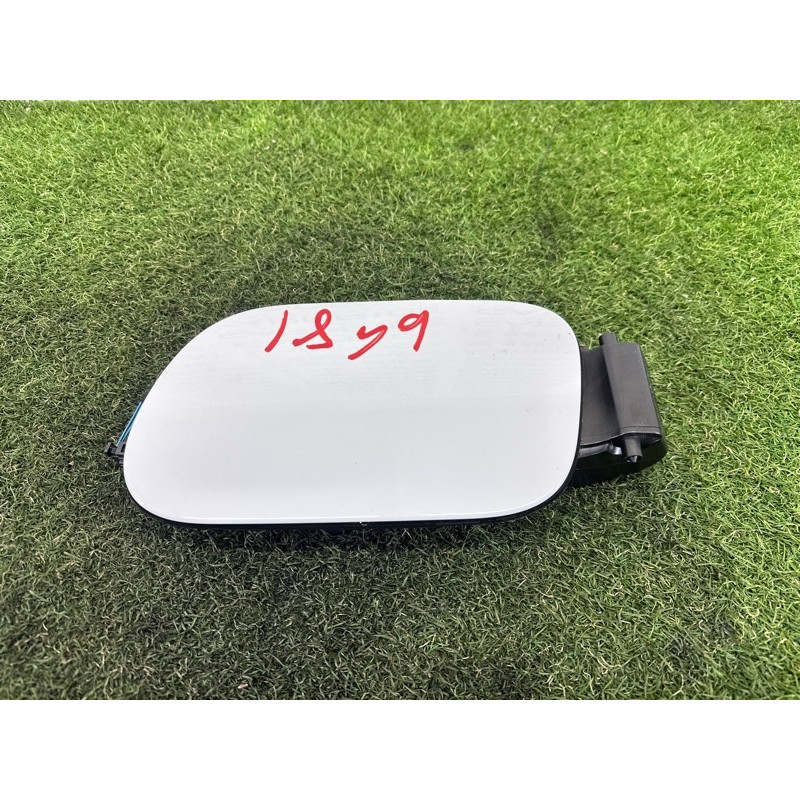 Лючок топливного бака (кузов и элементы) Volkswagen Touareg NF 2013 3.0 Hybrid 7P6809857A