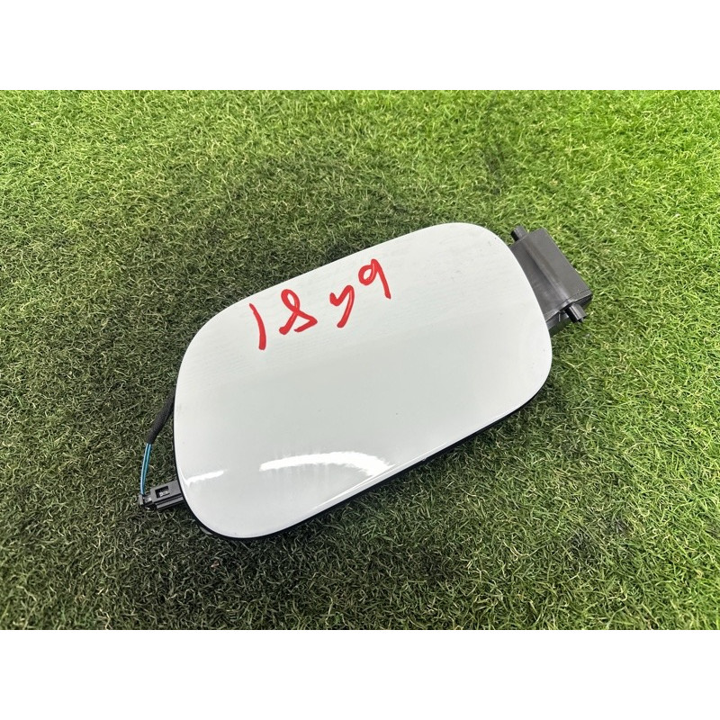 Лючок топливного бака (кузов и элементы) Volkswagen Touareg NF 2013 3.0 Hybrid 7P6809857A