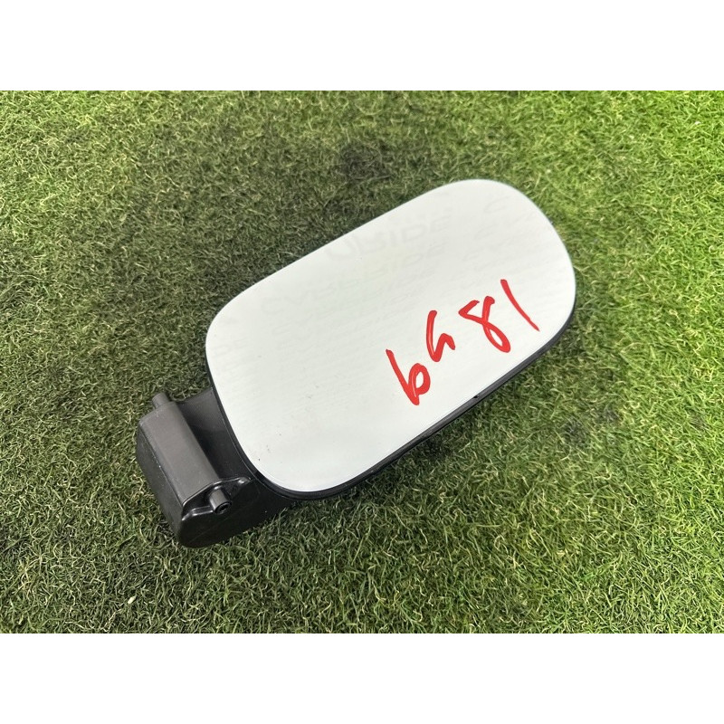 Лючок топливного бака (кузов и элементы) Volkswagen Touareg NF 2013 3.0 Hybrid 7P6809857A