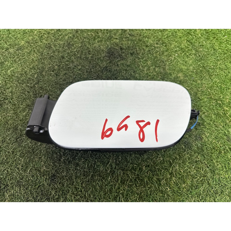 Лючок топливного бака (кузов и элементы) Volkswagen Touareg NF 2013 3.0 Hybrid 7P6809857A