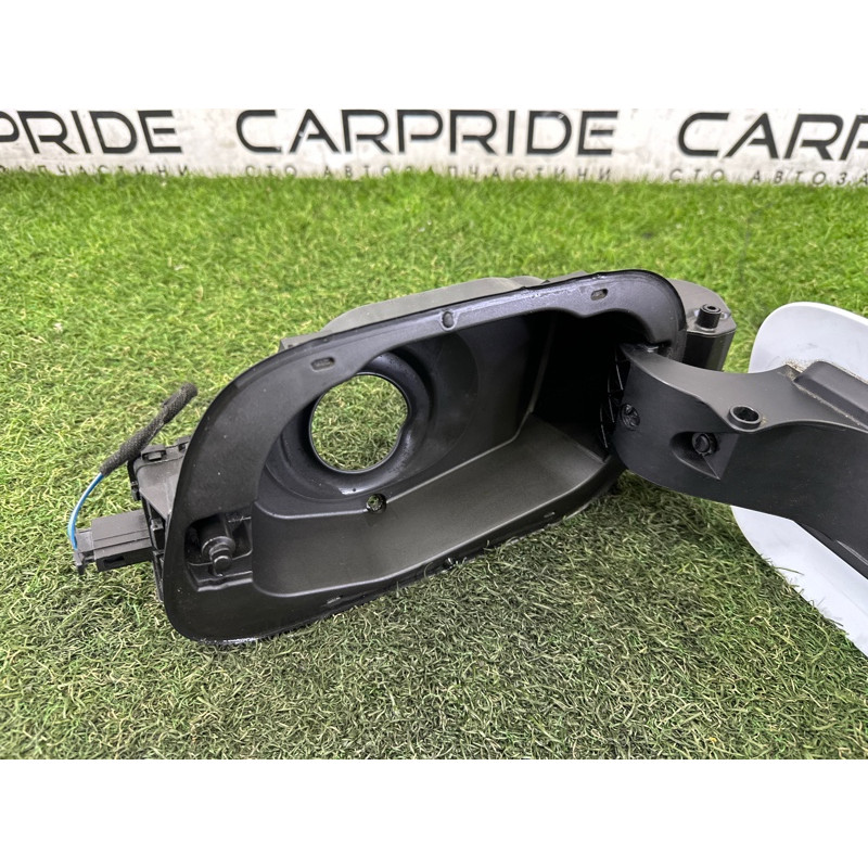 Лючок топливного бака (кузов и элементы) Volkswagen Touareg NF 2013 3.0 Hybrid 7P6809857A