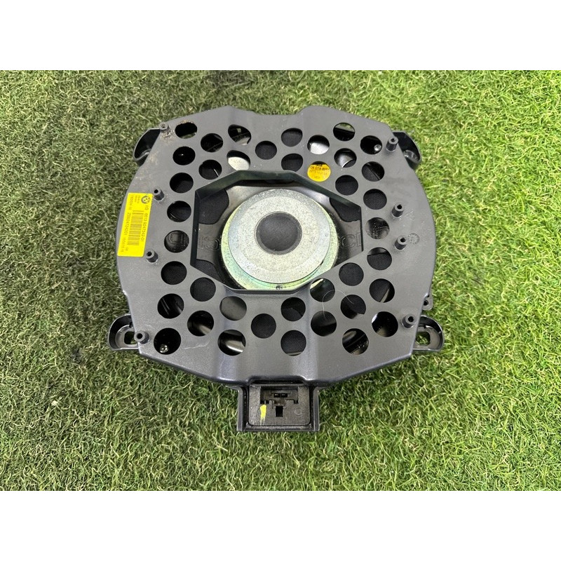 Сабвуфер (электрика) BMW X5 F15 2015 4.4 65139247342