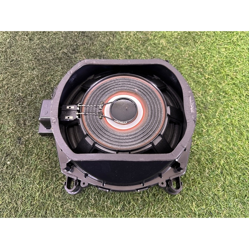 Сабвуфер (электрика) BMW X5 F15 2015 4.4 65139247342