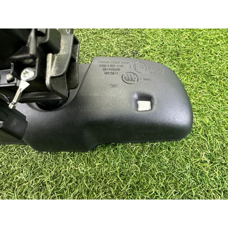 Зеркало салона (стекла и зеркала) Jeep Grand Cherokee WK2 2014 3.0 Diesel 68144050AC