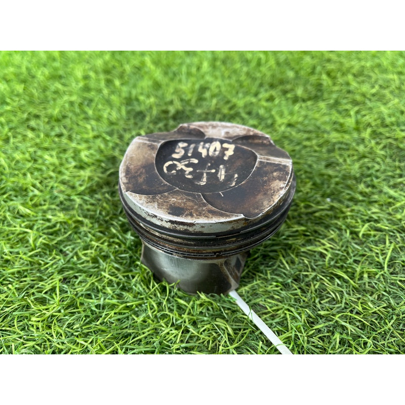 Поршень (двигатель и элементы) BMW 3-series F30 2013 N20B20 11258606461